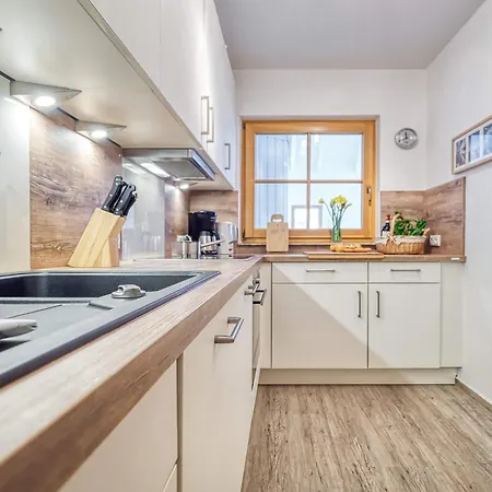 Ferienhaus Freesenbruch Reihenhaus 6a - Möwe Ostseeheilbad Zingst